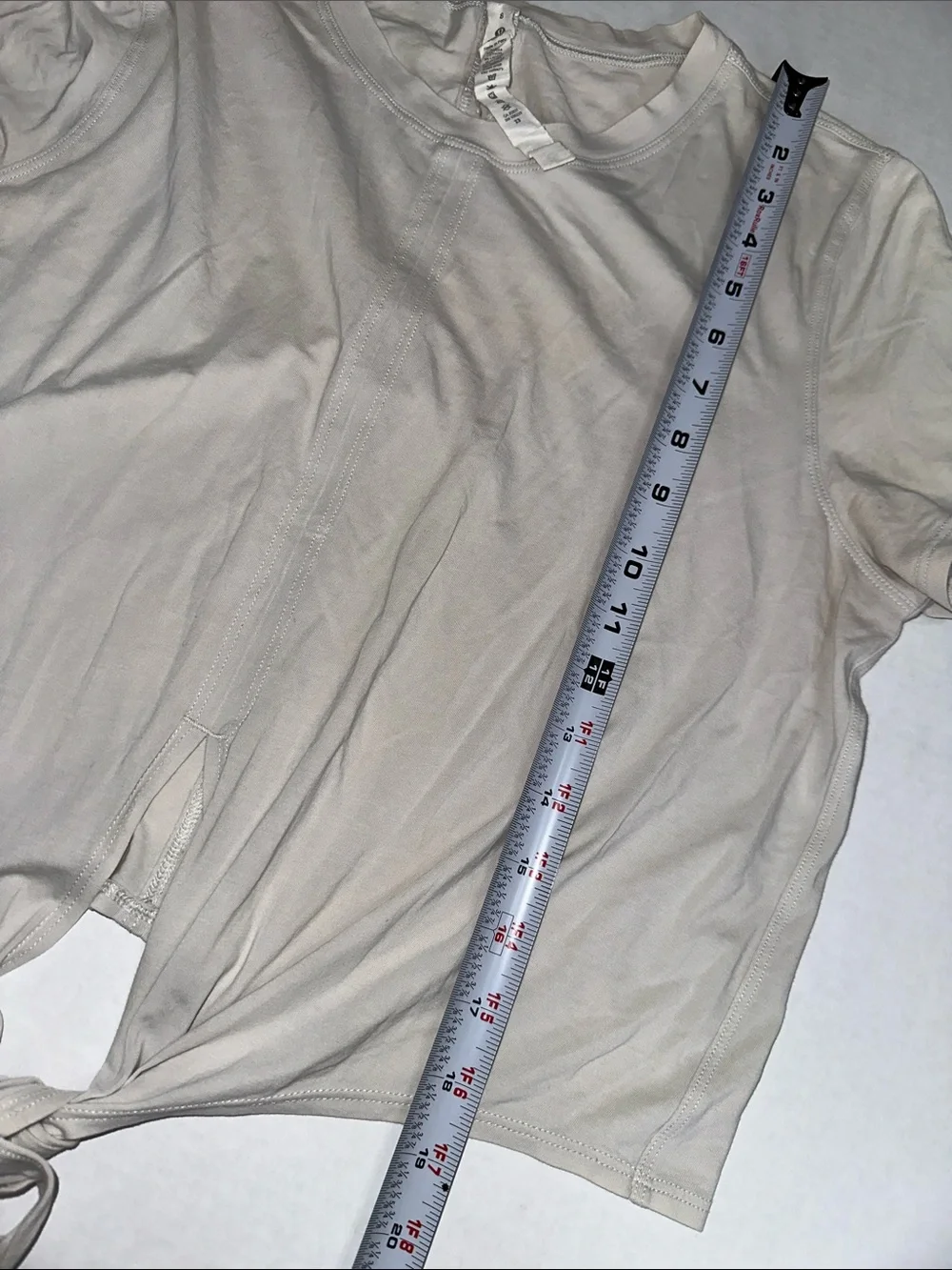 Lululemon Front Tie Short Sleeve Shirt Cream Womens Size‎ 8